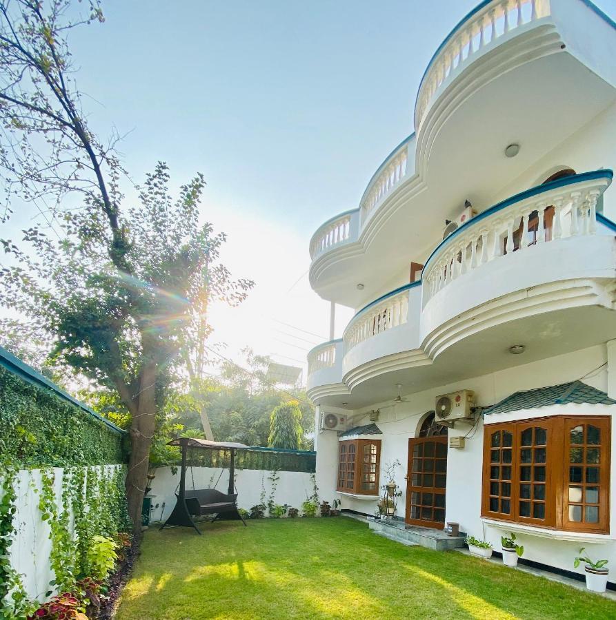 Roshani Pool Villa Gurgaon Esterno foto