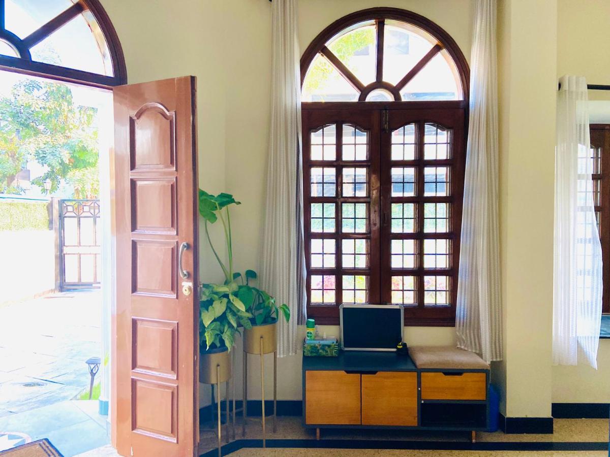 Roshani Pool Villa Gurgaon Esterno foto